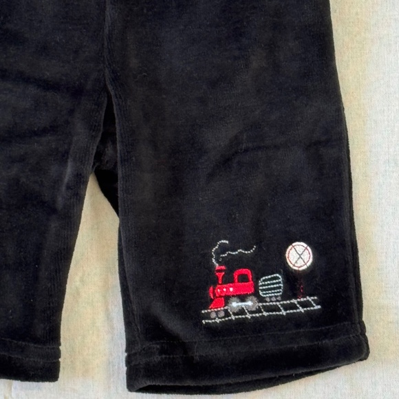 Disney Classic Pooh Train Newborn Black Velvet 2pc. Set Hoodie Jacket Pants 2009 - Picture 8 of 15